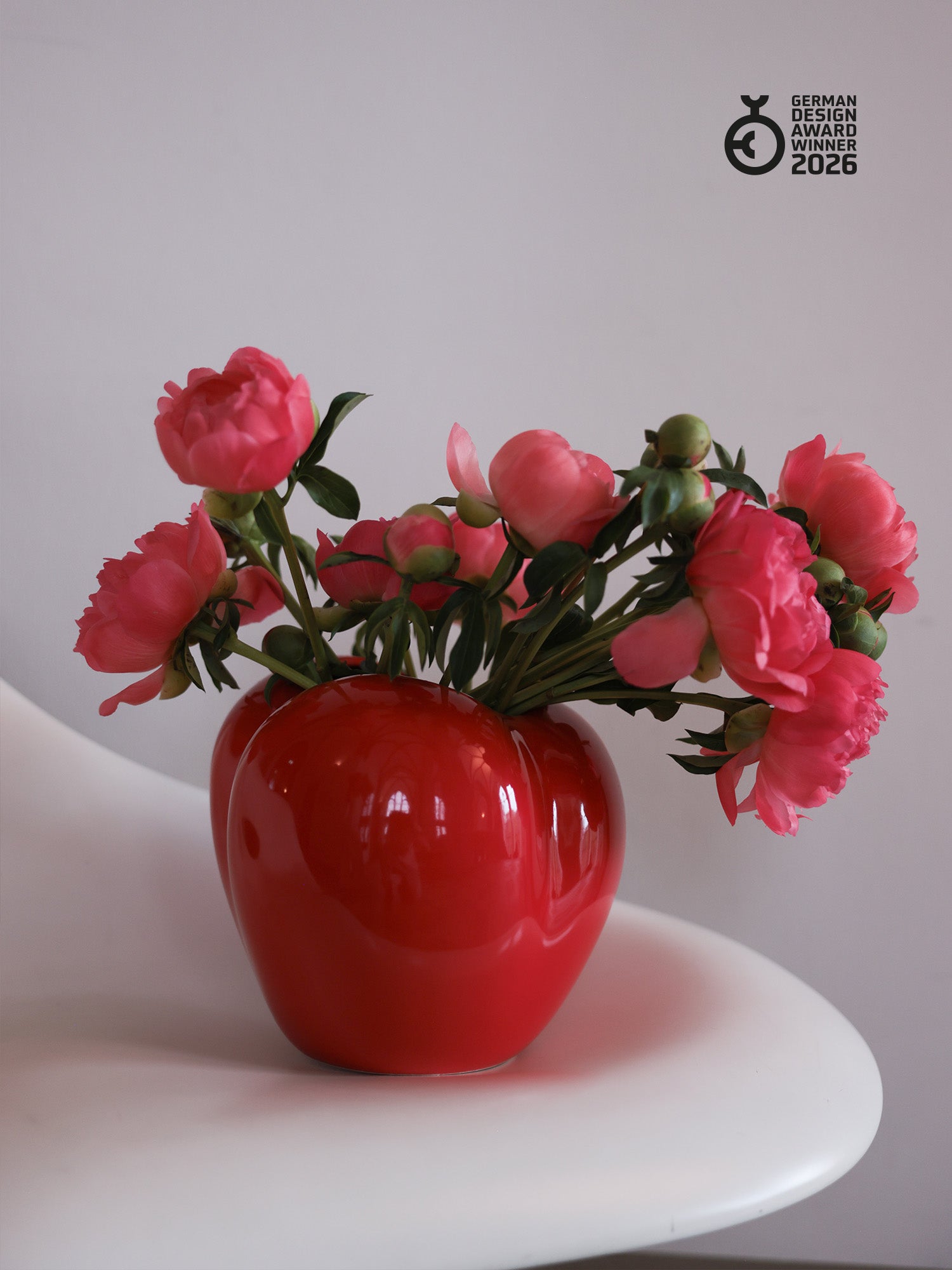 Poppy Vase, hot chili