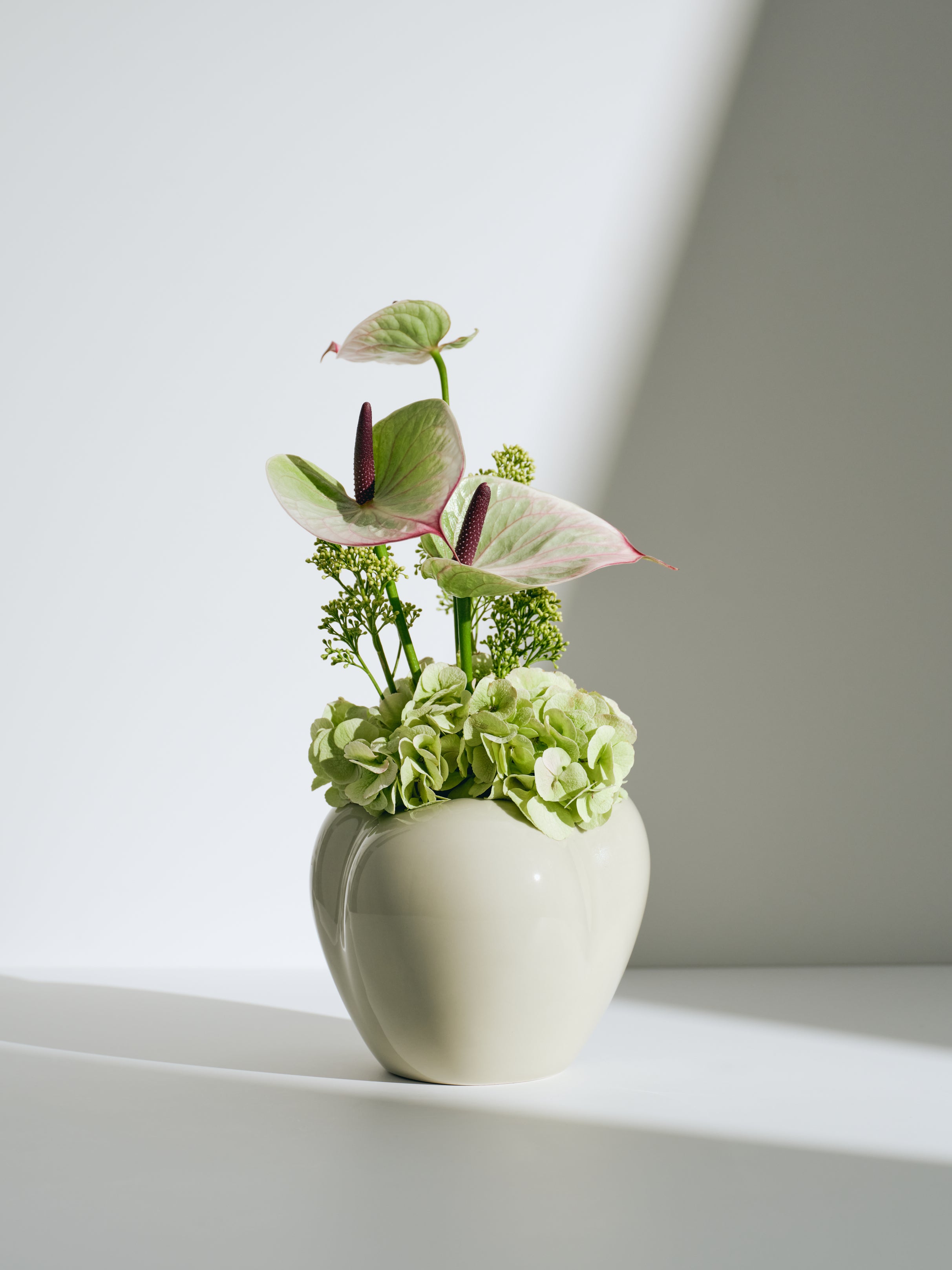 Mini Poppy Vase, moon dust