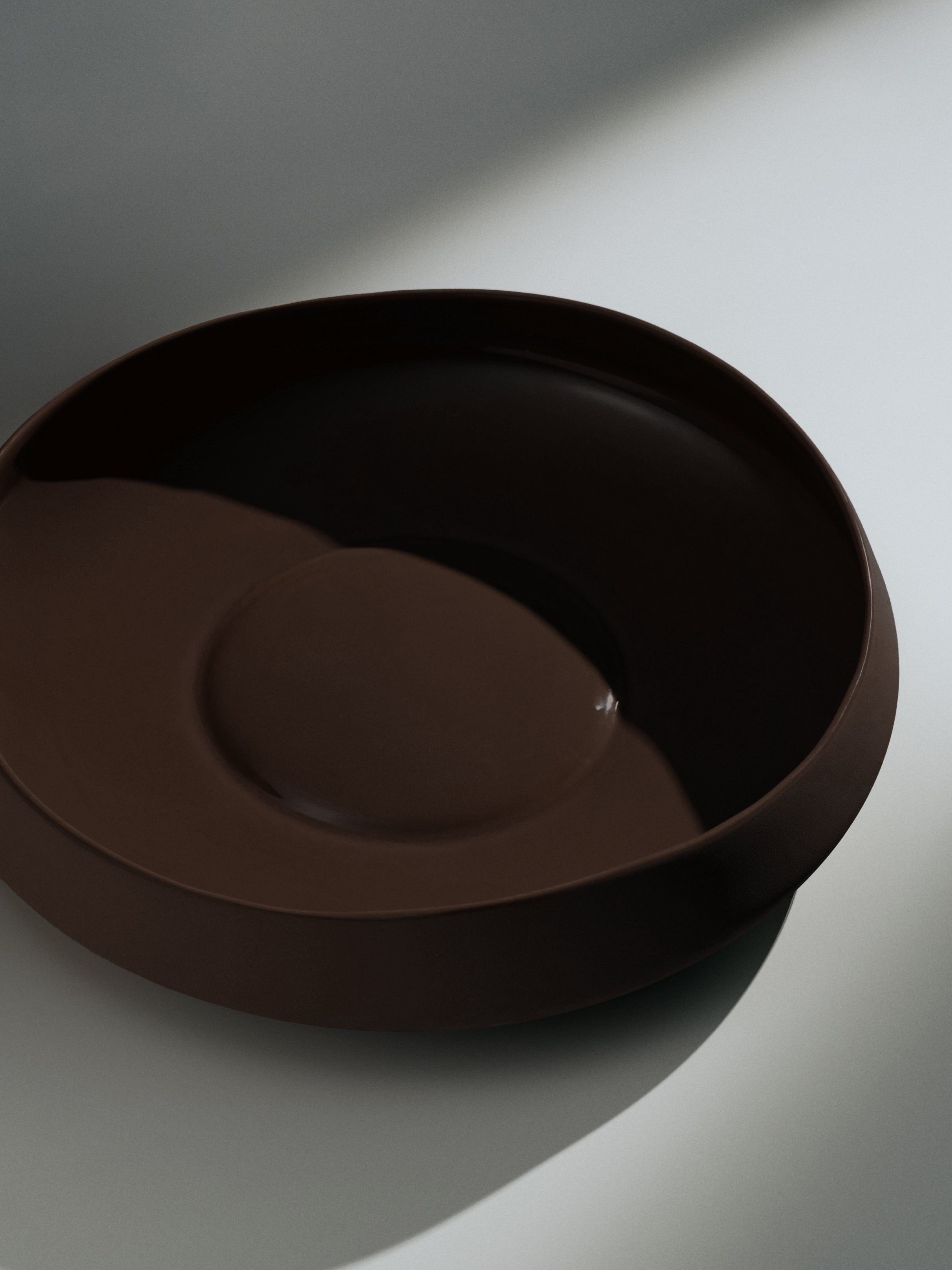 Centerpiece large, darkbrown