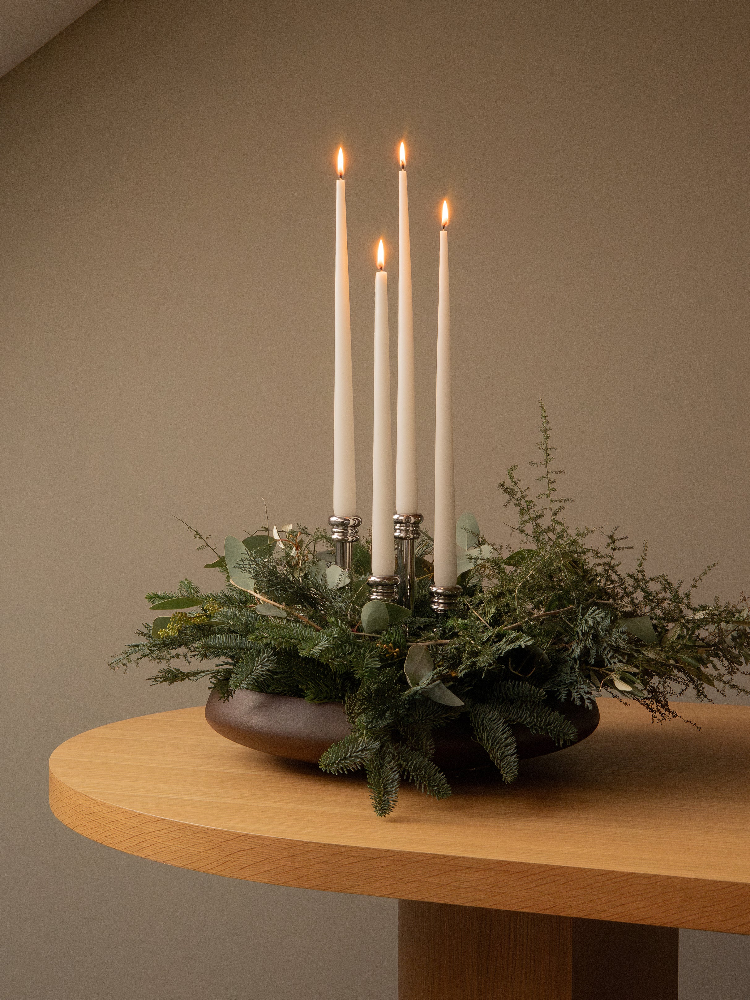 Centerpiece large, darkbrown