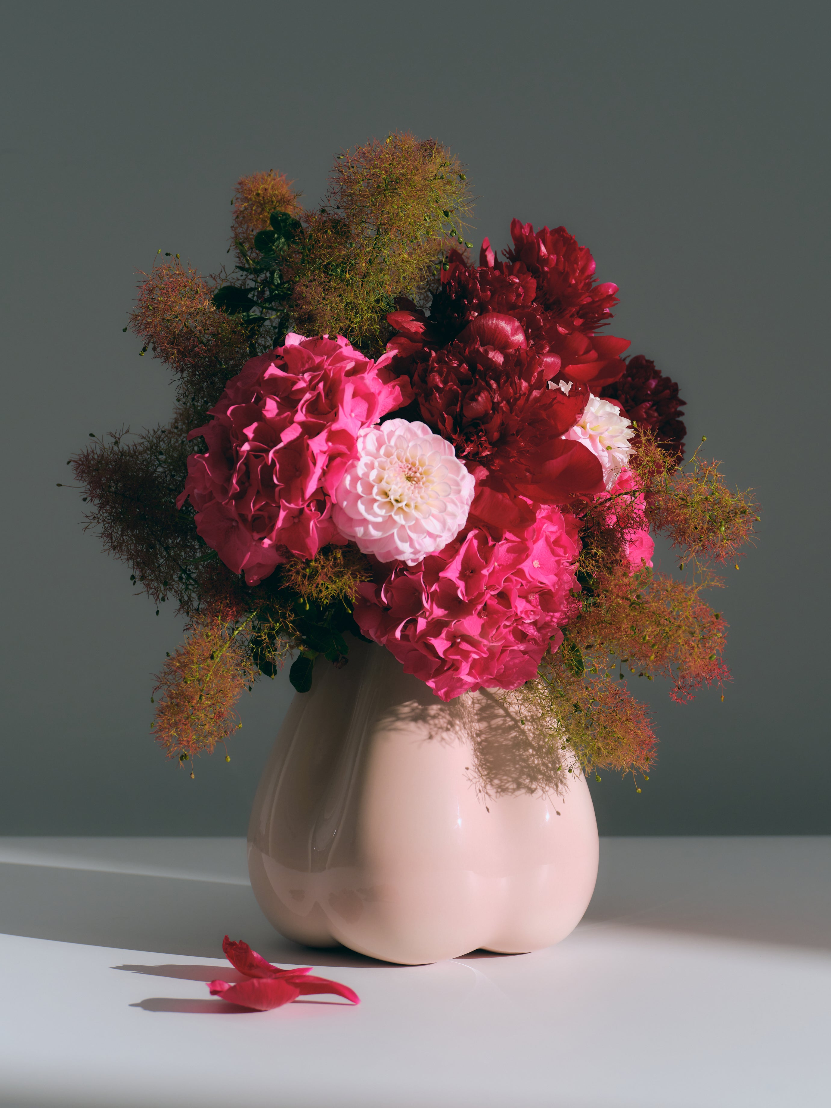 Dumpling Vase, milky pink