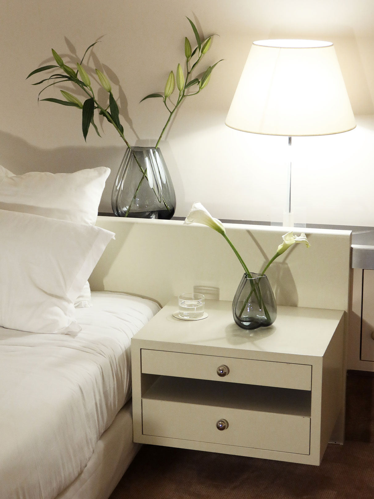 Mini Tulip Vase, grey