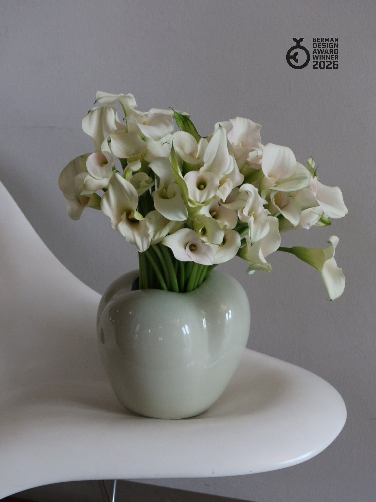 Poppy Vase, moon dust