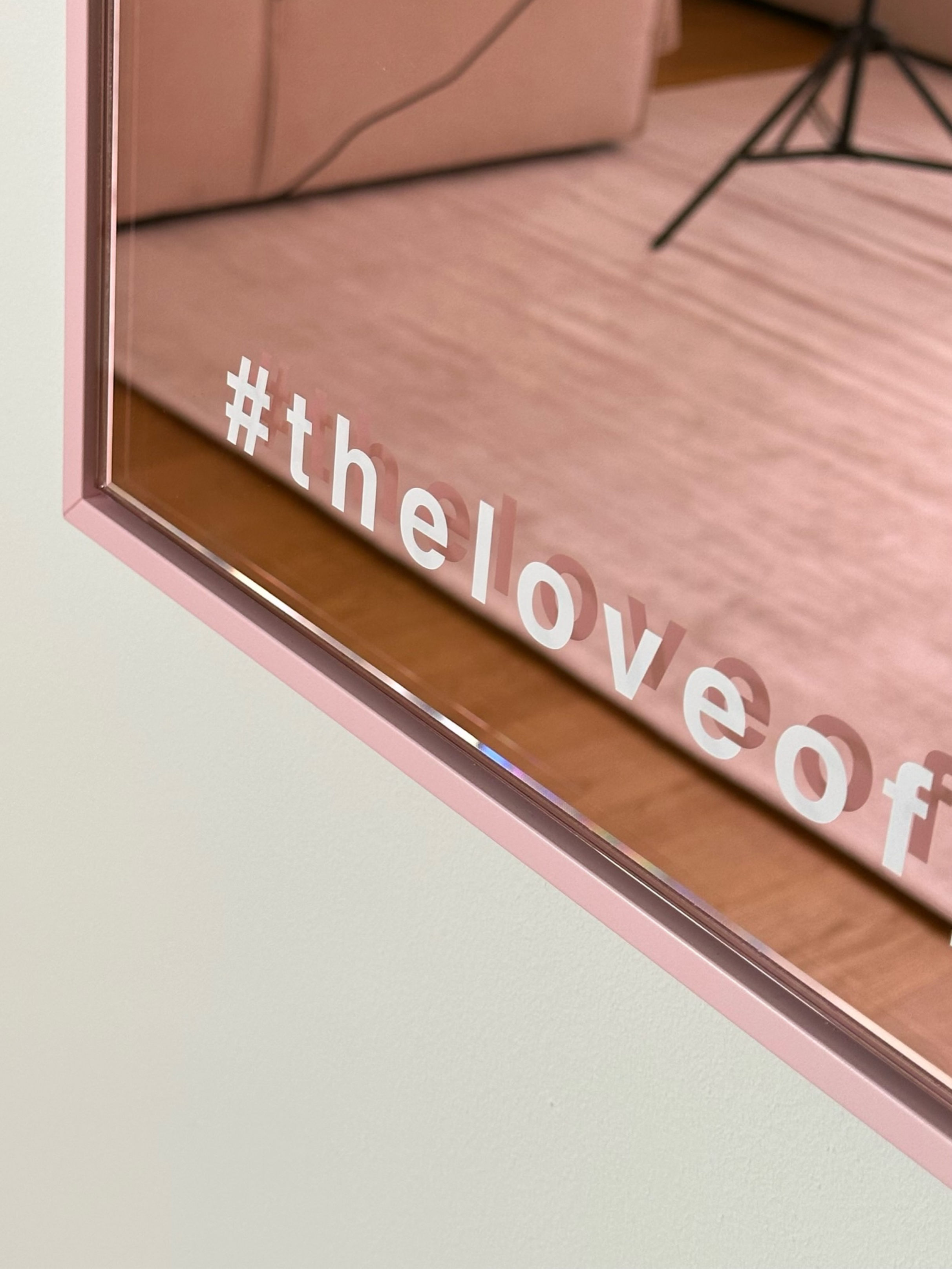 MOOD MIRROR - ART EDITION W/ IGOR PAASCH