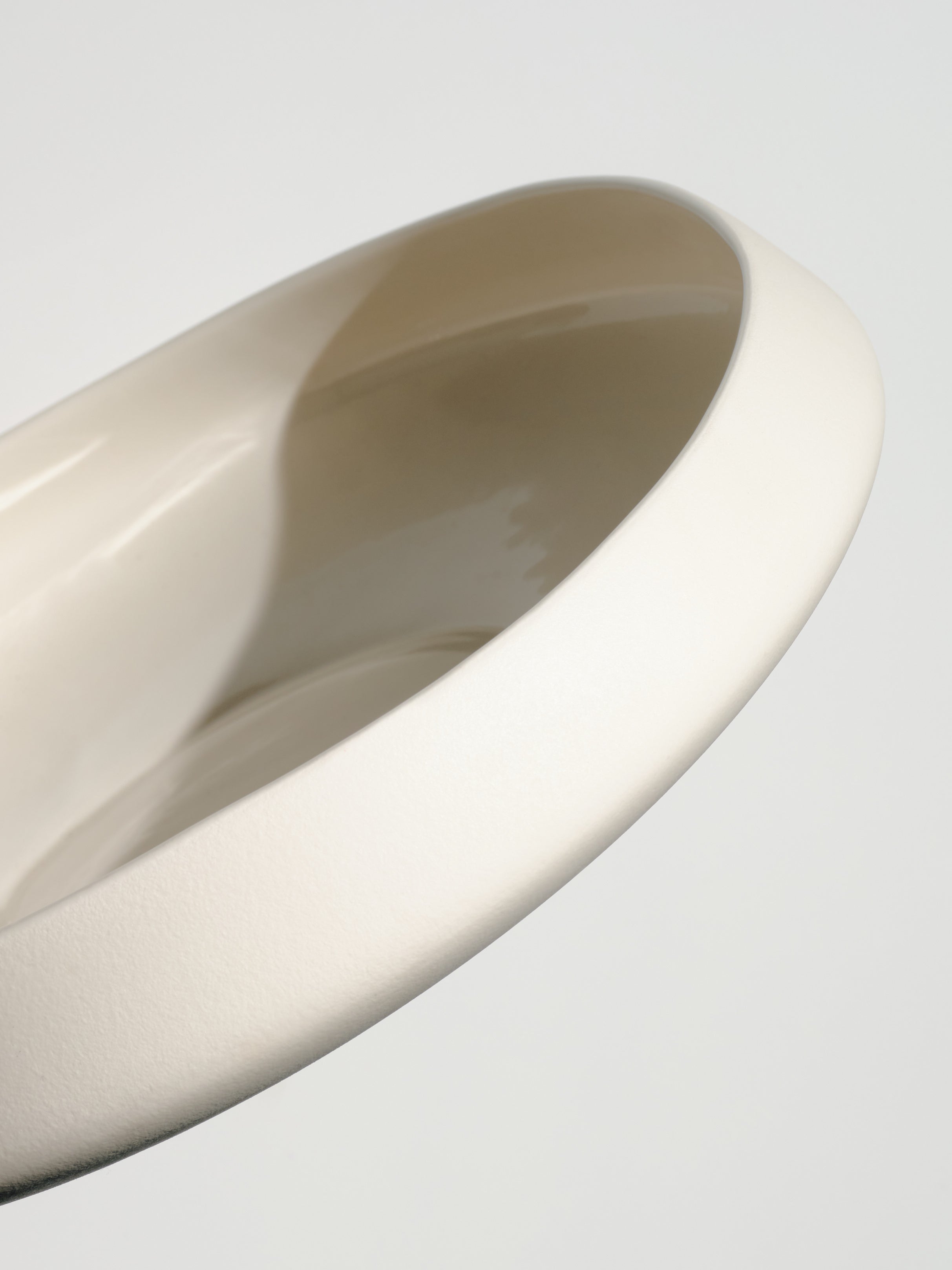 Centerpiece large, offwhite