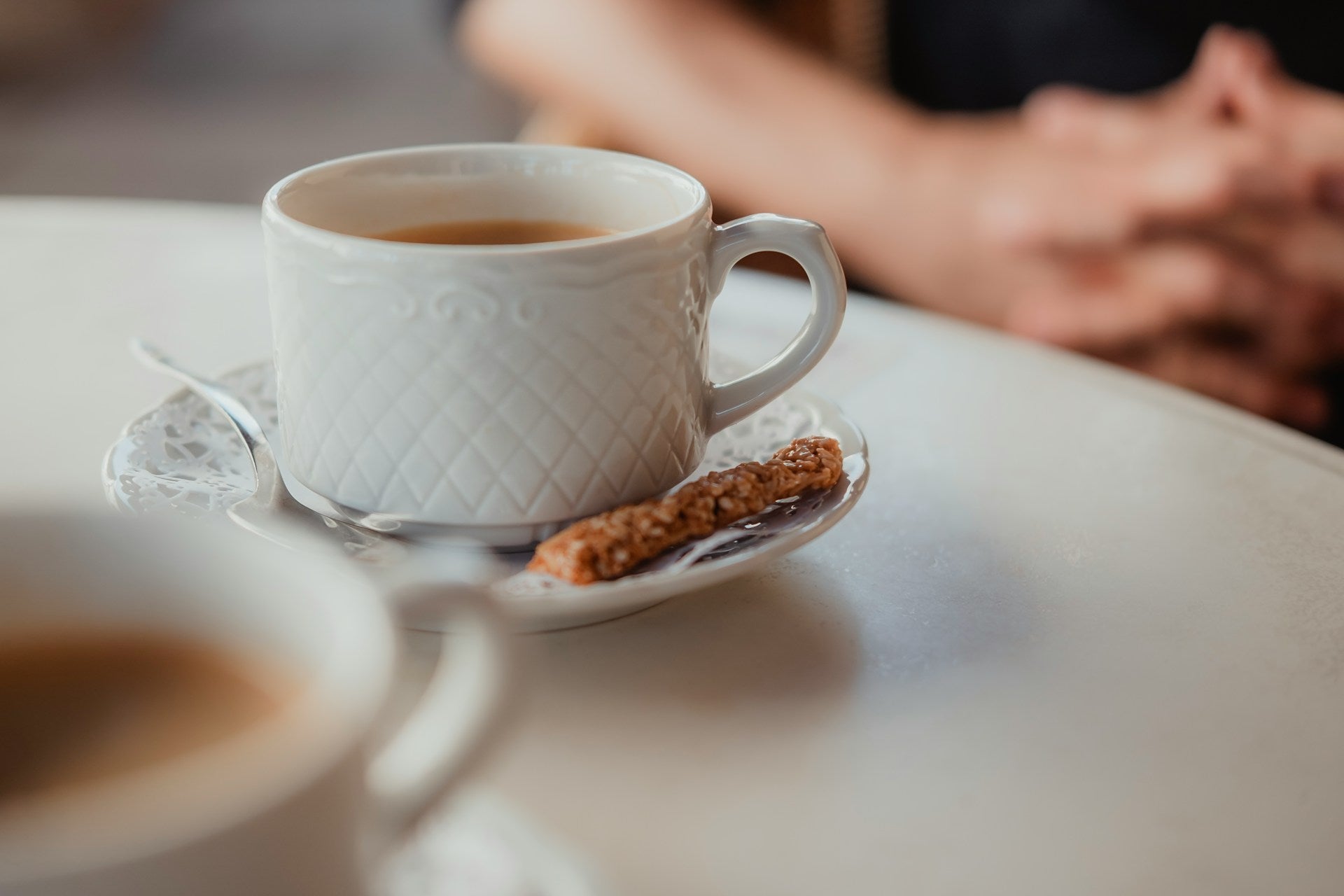 Milchige Genussmomente: Der Perfekte Kaffee Americano mit Milch