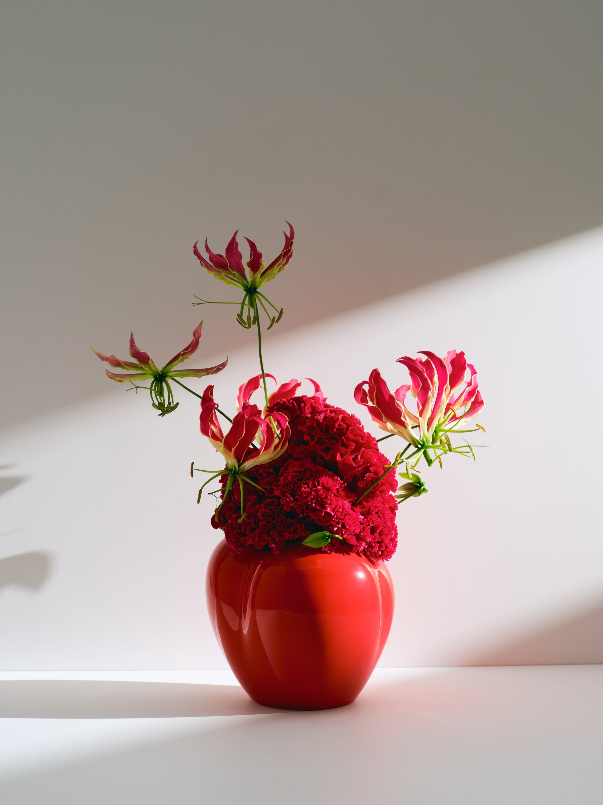 Mini Poppy Vase, hot chili