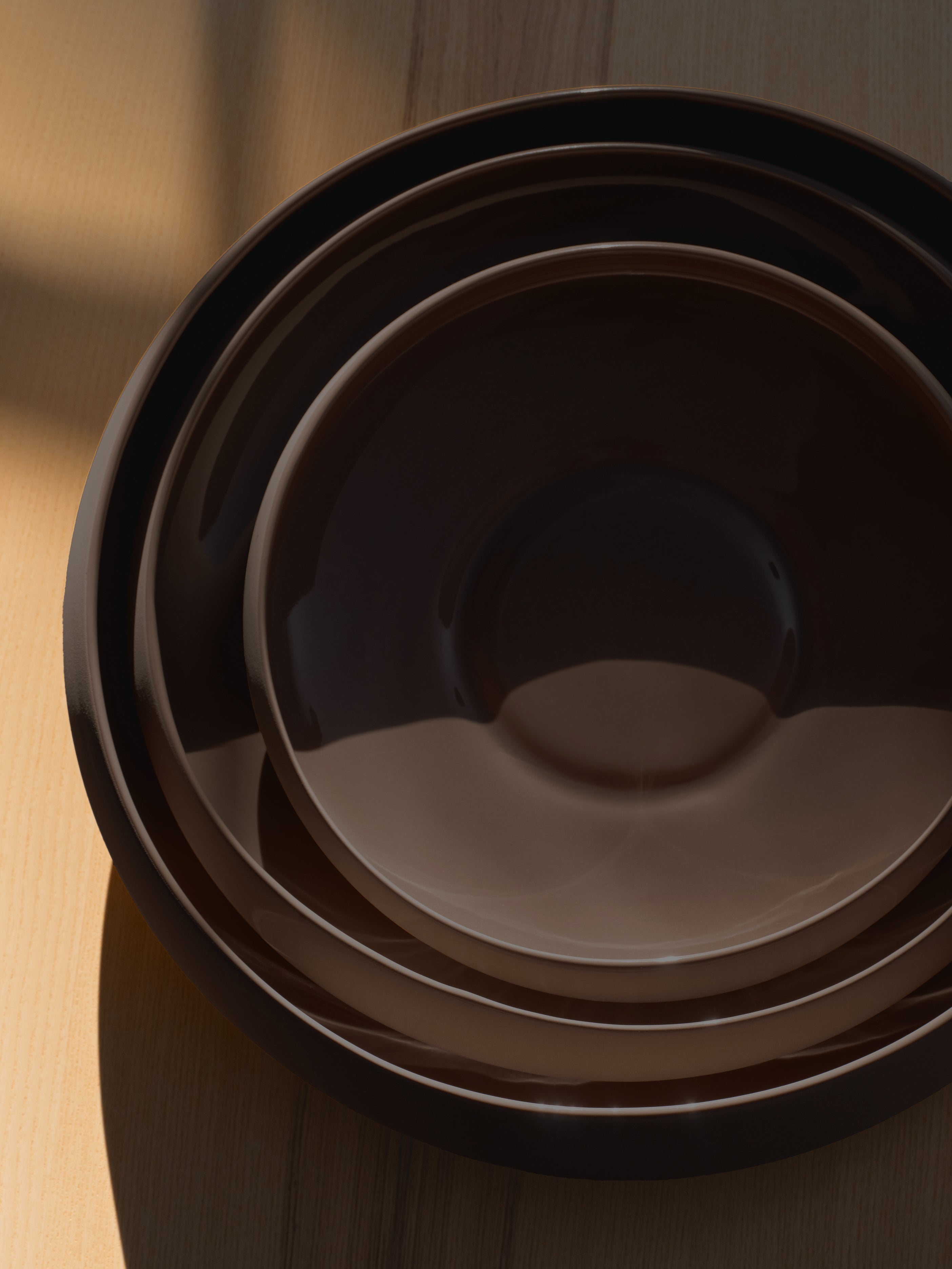 Centerpiece large, darkbrown