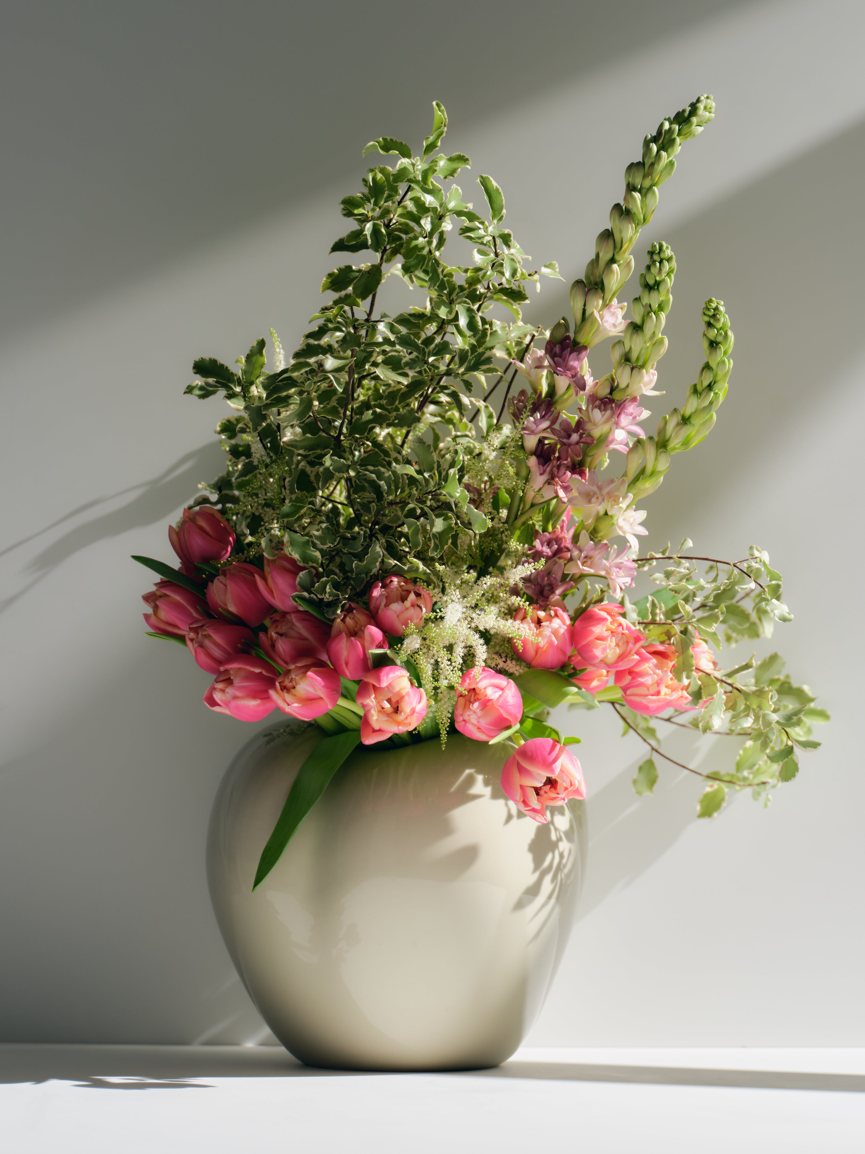 Poppy Vase, greige