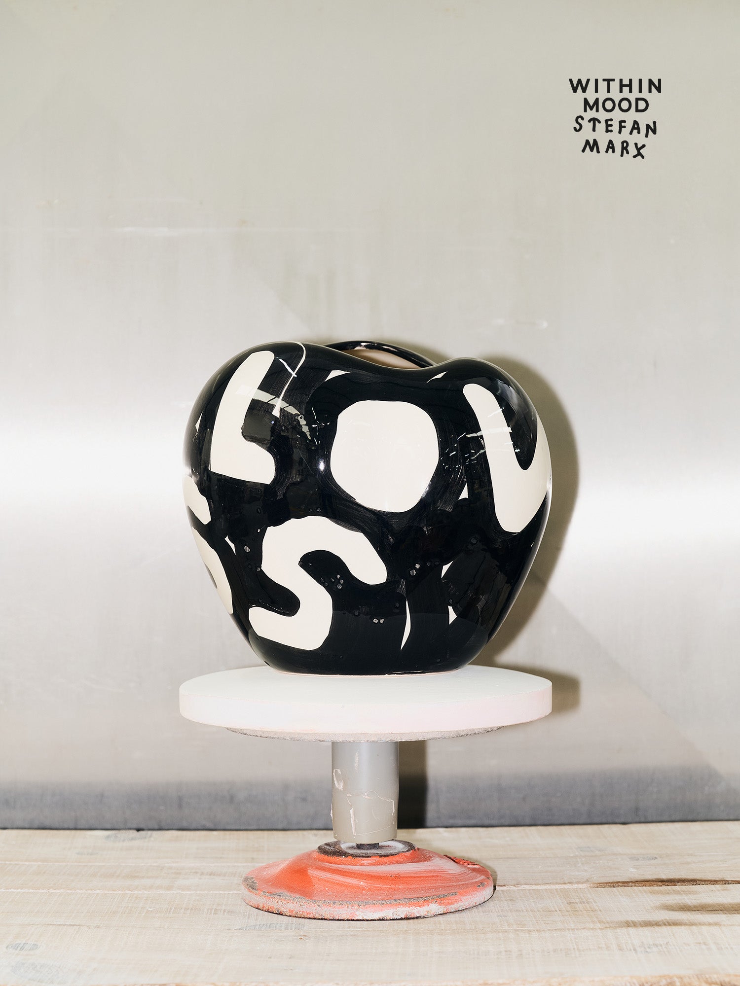 Poppy Vase, Stefan Marx Ed. – LOVESONGS