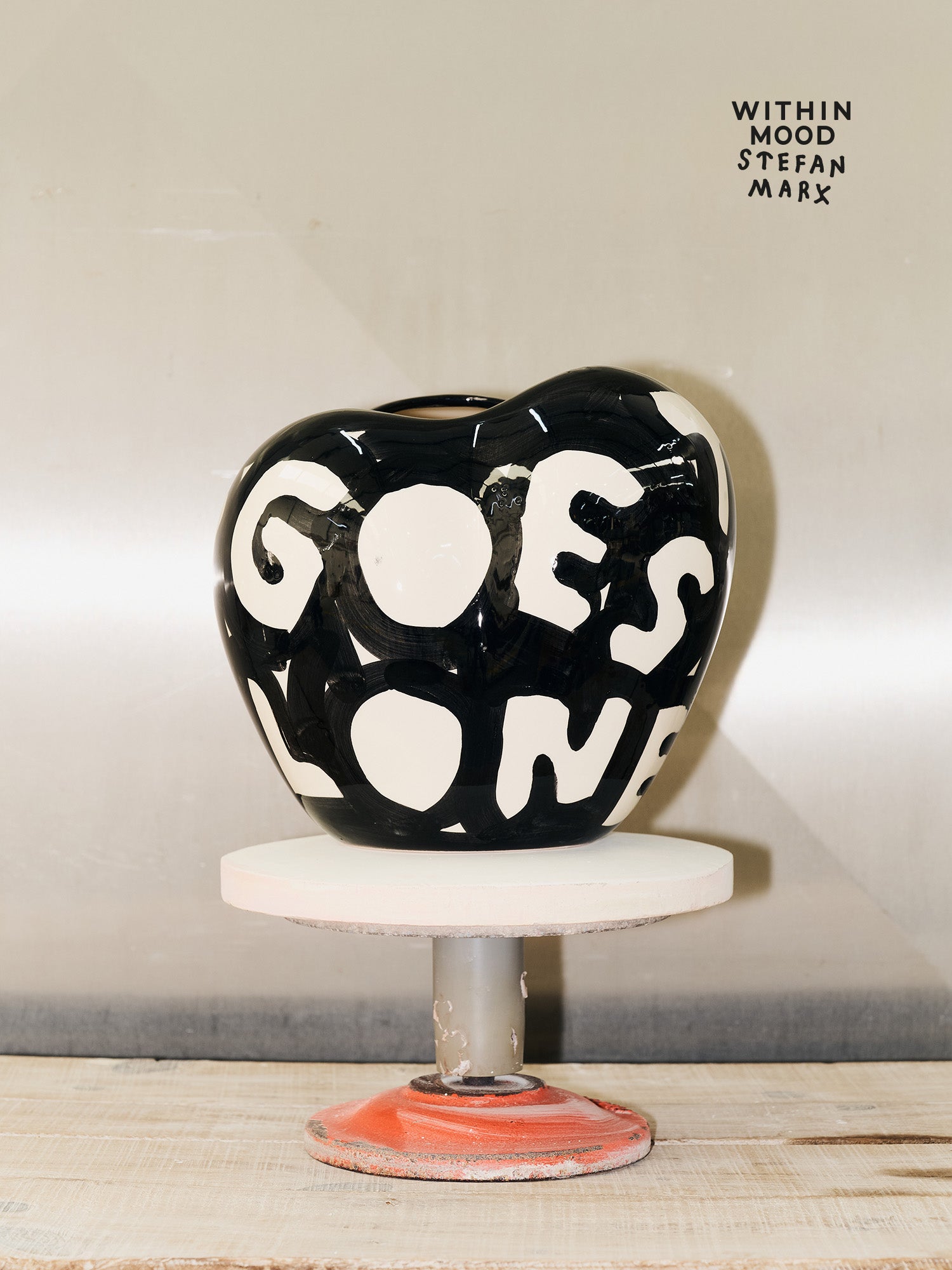 Poppy Vase, Stefan Marx Ed. – THE SUN GOES DOWN ALONE
