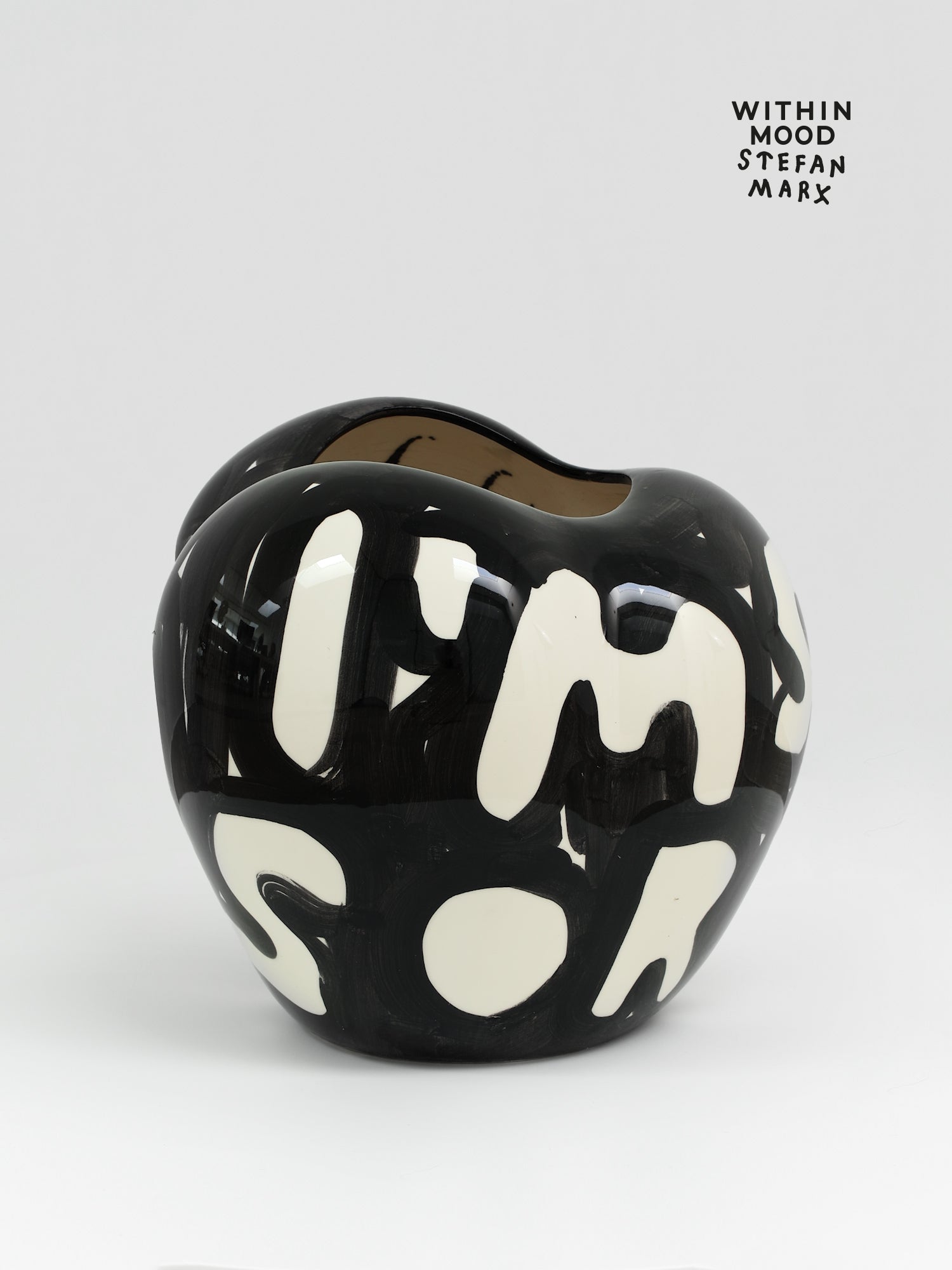 Poppy Vase, Stefan Marx Ed. – I'M SO SO SO SORRYYY