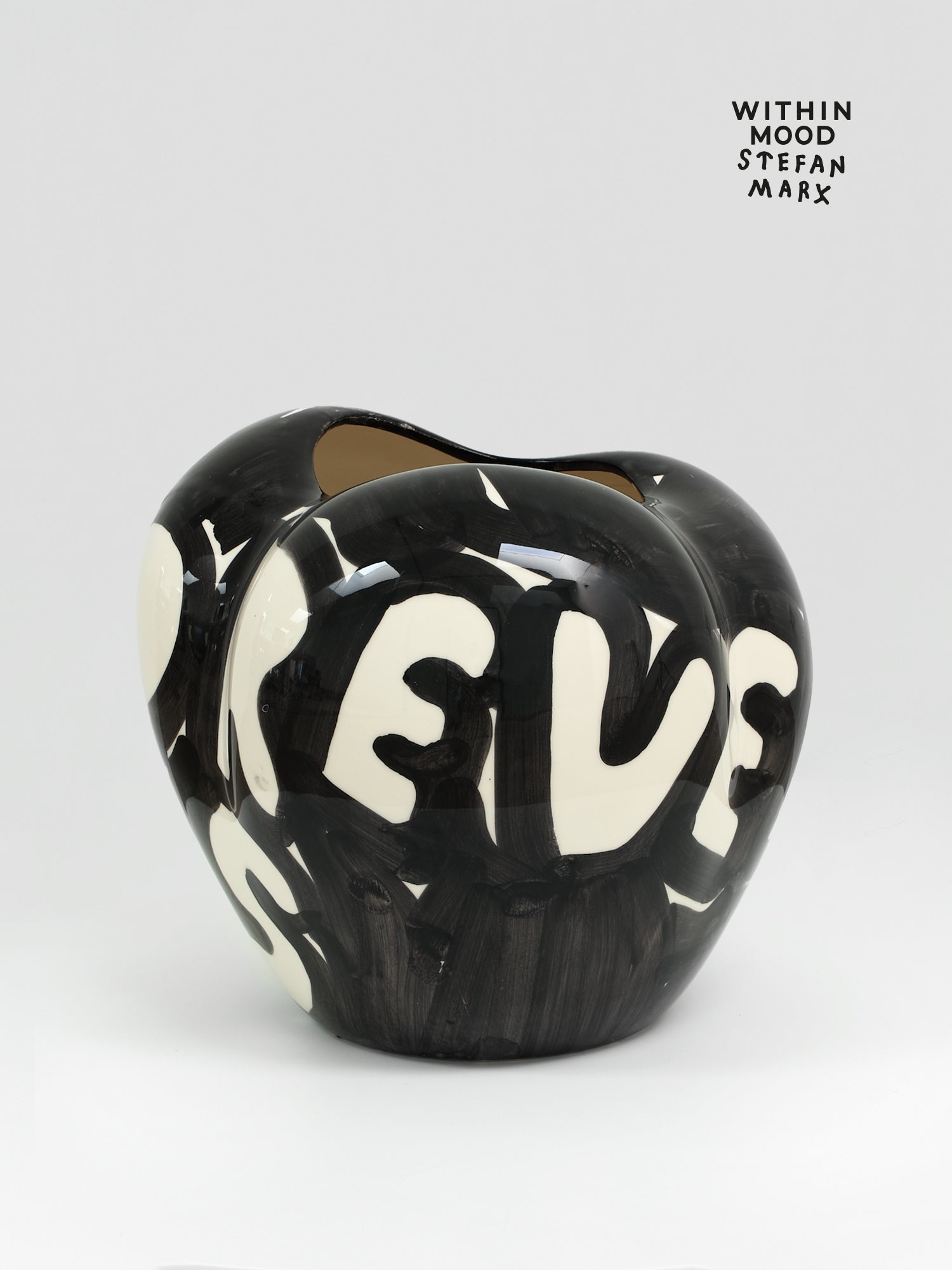 Poppy Vase, Stefan Marx Ed. – FOREVER YOURS