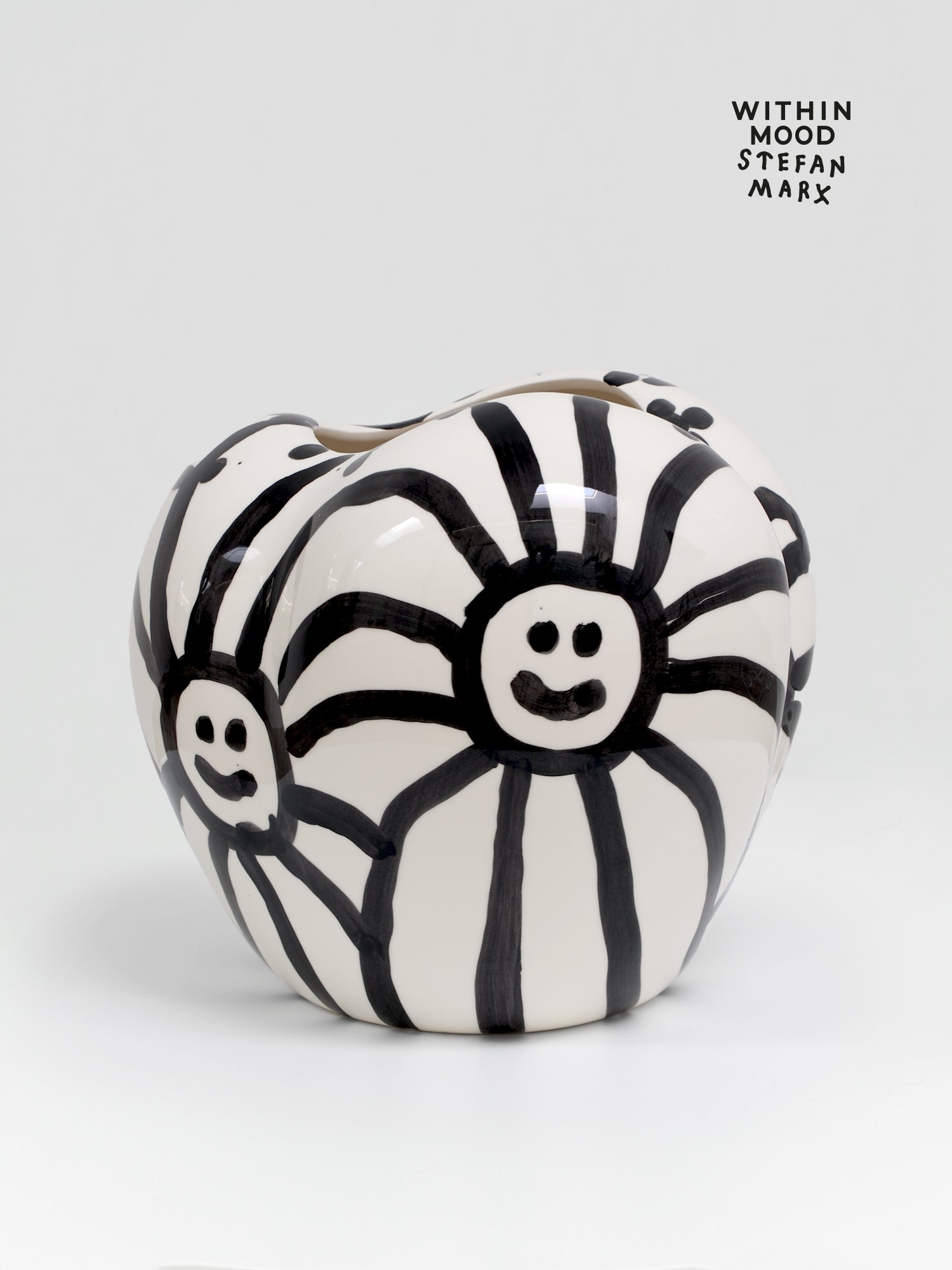 Poppy Vase, Stefan Marx Ed.