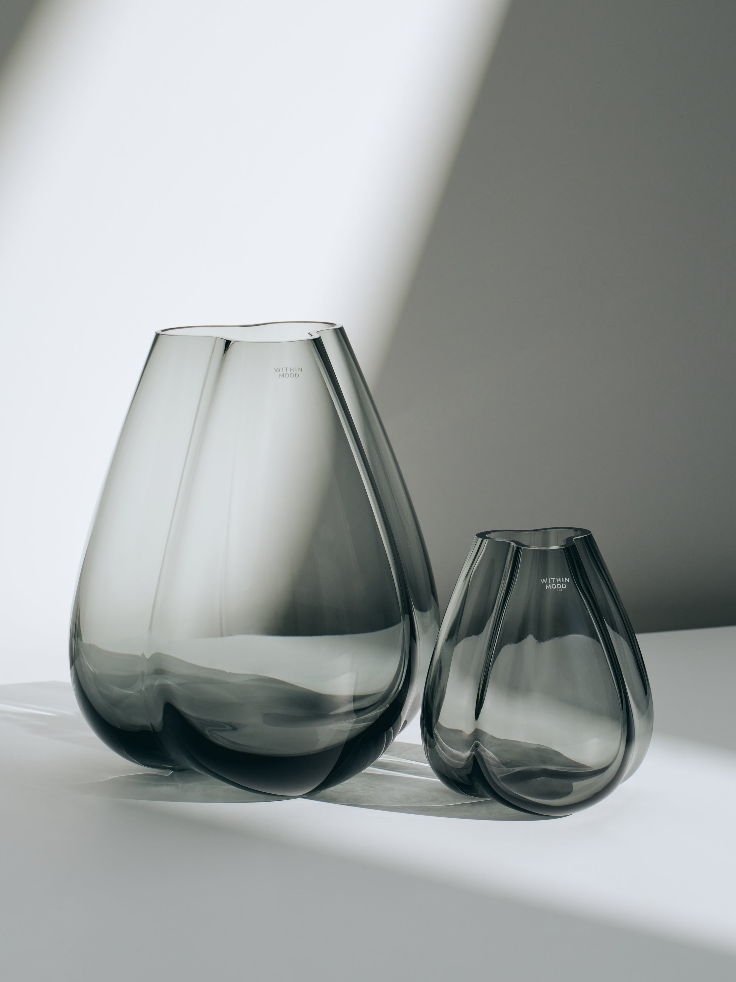 Tulip Vase Bundle, large + mini, grey