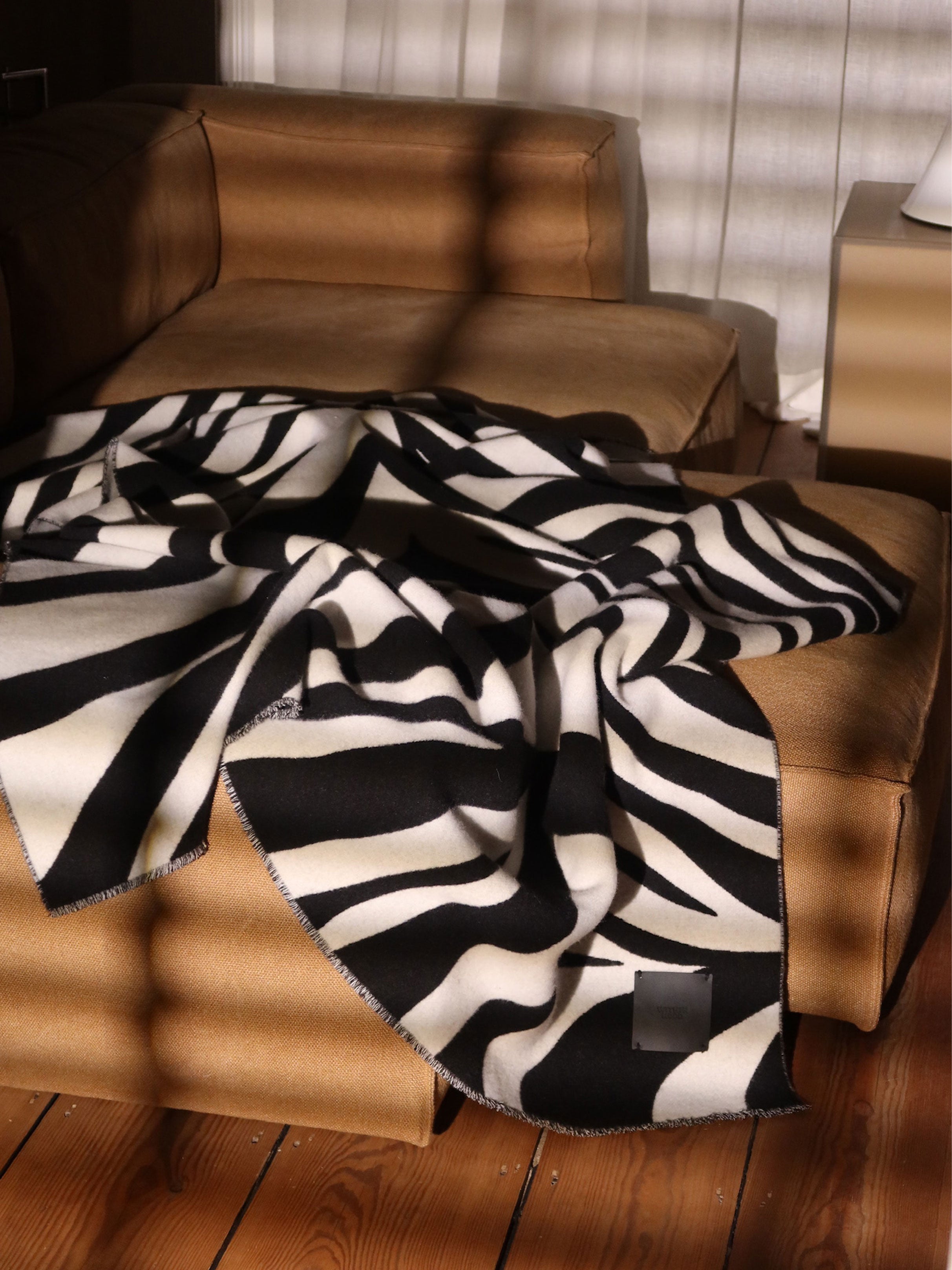 Zebra Blanket, offwhite/black