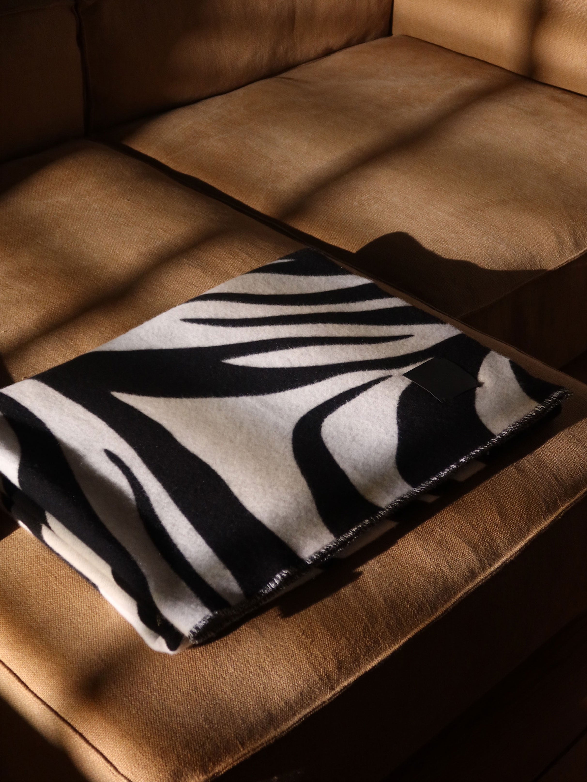 Zebra Blanket, offwhite/black